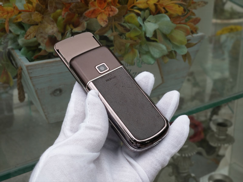 Nokia 8800 nâu xách tay